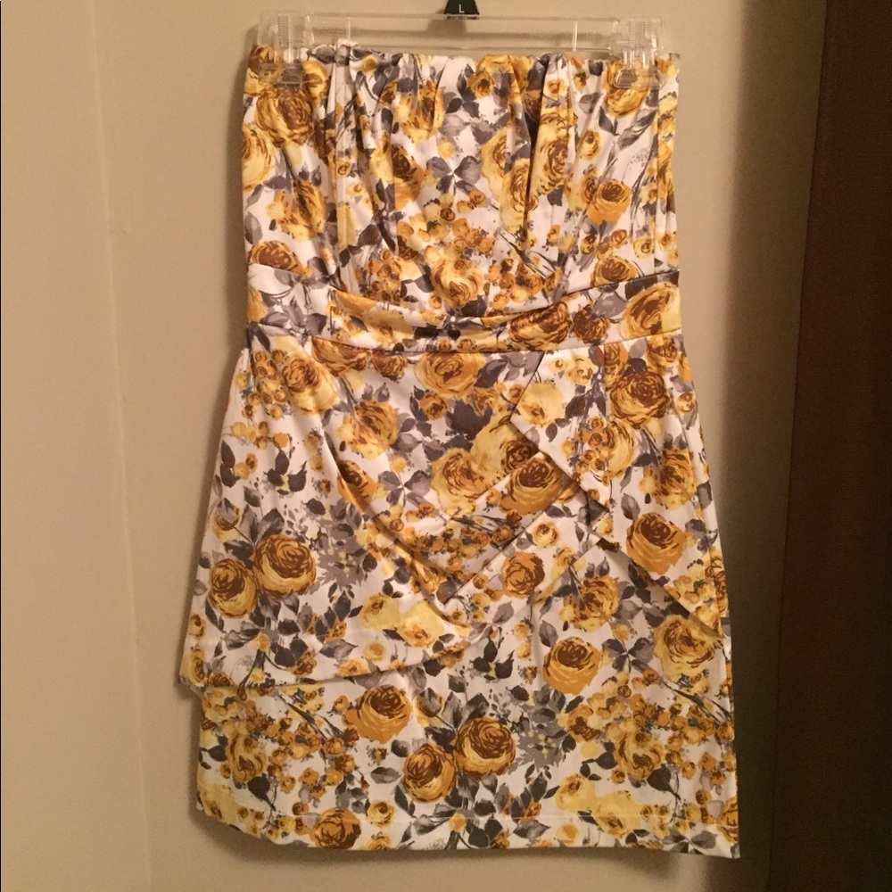 Gorgeous dress for formal. Worn once